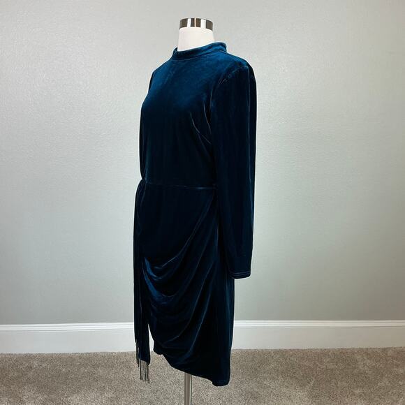 Tahari ASL Long Sleeve Velvet Sheath Cocktail Dress Blue Size 16 Beaded Sash - Picture 4 of 15